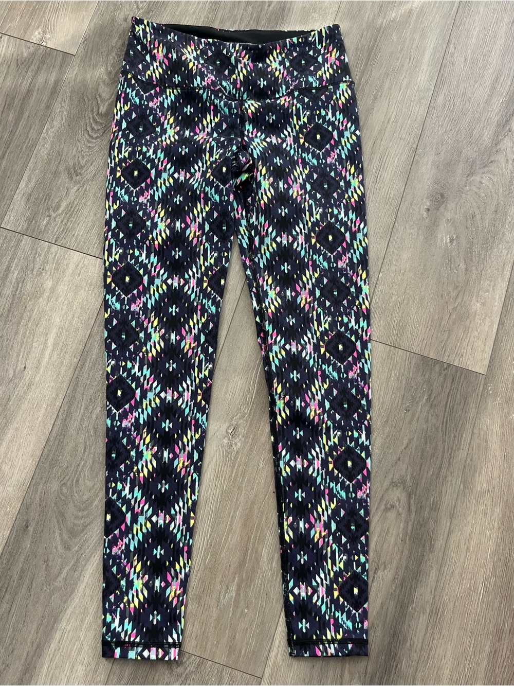 Victoria’s Secret VSX Sport Knockout Tights S/P Geometric Print